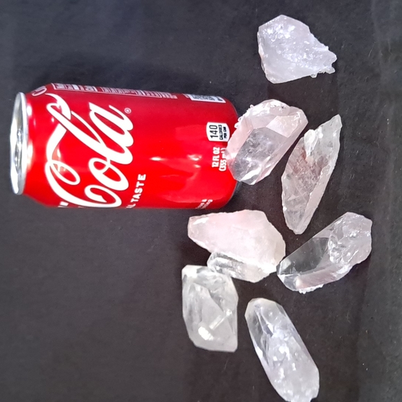 Quartz Crystal Point Bundle - Picture 7 of 8